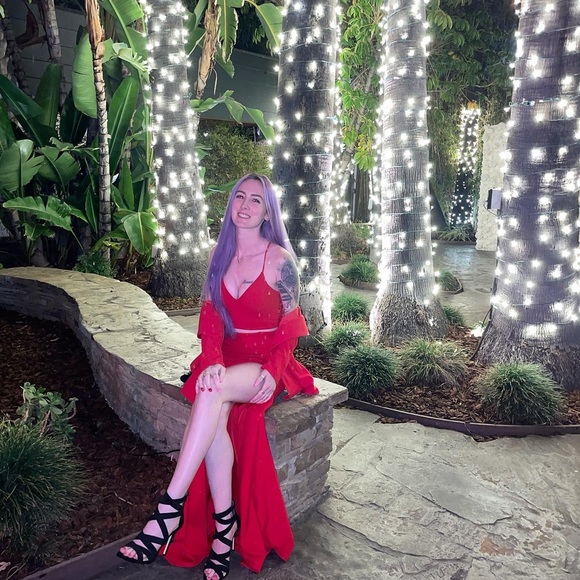 Meet your Posher, Vanessa - Picture 2 of 8